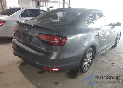 2016 Volkswagen Jetta 1.4T Se z USA, uszkodzony, nr VIN 3VWD67AJ8GM316640